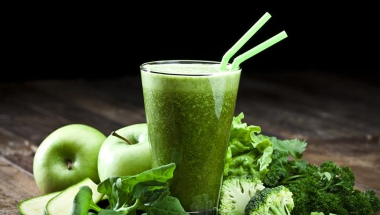 821x464 yesil smoothie tarifi bagisiklik guclendirici vucut direncini artiran icecekler 1668665099737